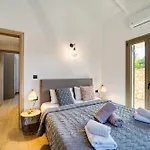 Astarte - Astra Private With Pool Villa Vasilikí