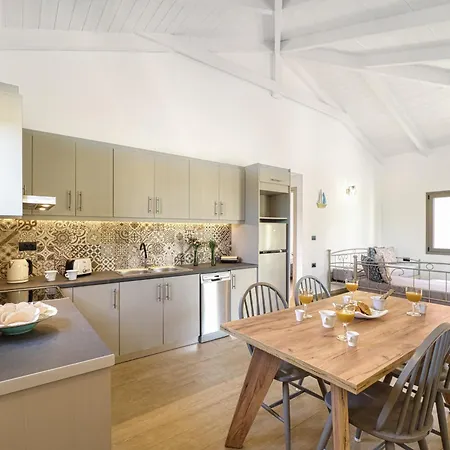 Astarte - Astra Private With Pool