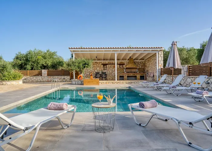 Astarte - Astra Private With Pool Villa Vasilikí