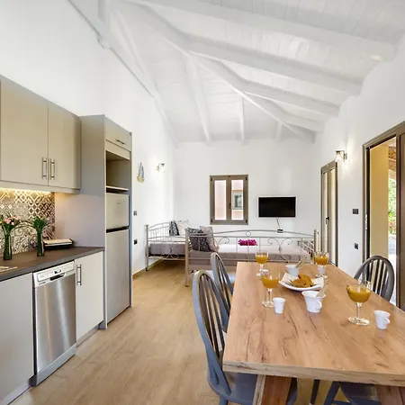Astarte - Astra Private With Pool *