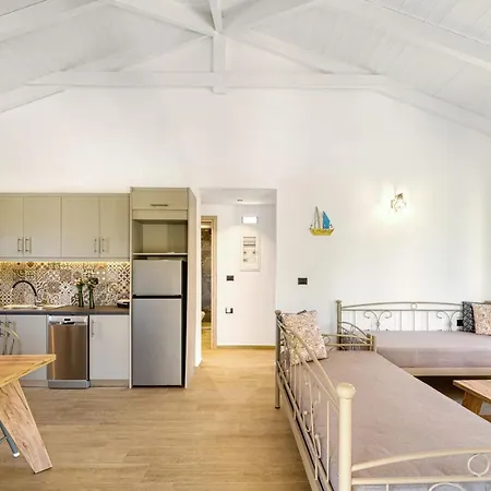 Astarte - Astra Private With Pool Vila